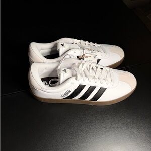 Adidas VL Court 3.0 NWT Men’s 11.5 White and Black Skater Sneakers